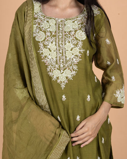 Pure Mul Straight Kurti Set with Patchwork Yoke Embroidery & Zari Dupatta